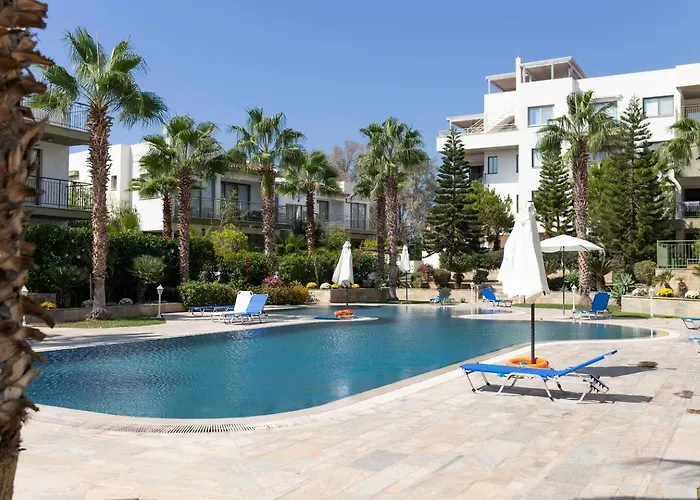 Apartmán Fotini - Modern 2br With Pool & Balcony Near The