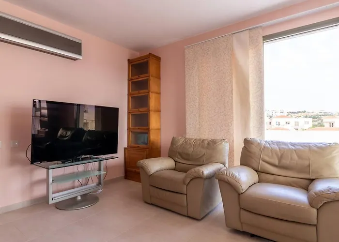 Fotini - Modern 2br With Pool & Balcony Near The Apartmán *