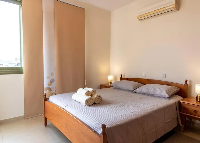 Fotini - Modern 2br With Pool & Balcony Near The * Paphos